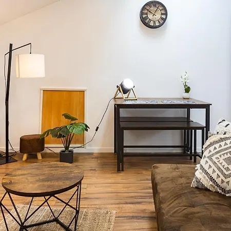 ✰ Industrial Life -4 Pers - Wifi- Boite A Clef ✰ Troyes